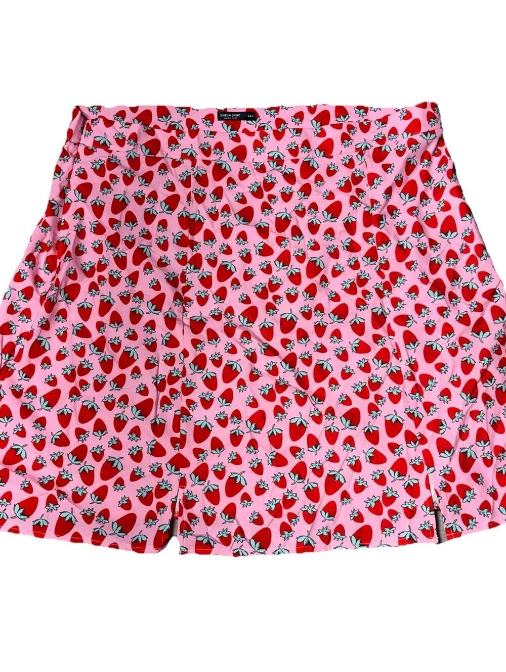 SHEIN Curve Strawberry Print Slit Hem Mini Skirt AOP Light Pink Plus Size 4XL
